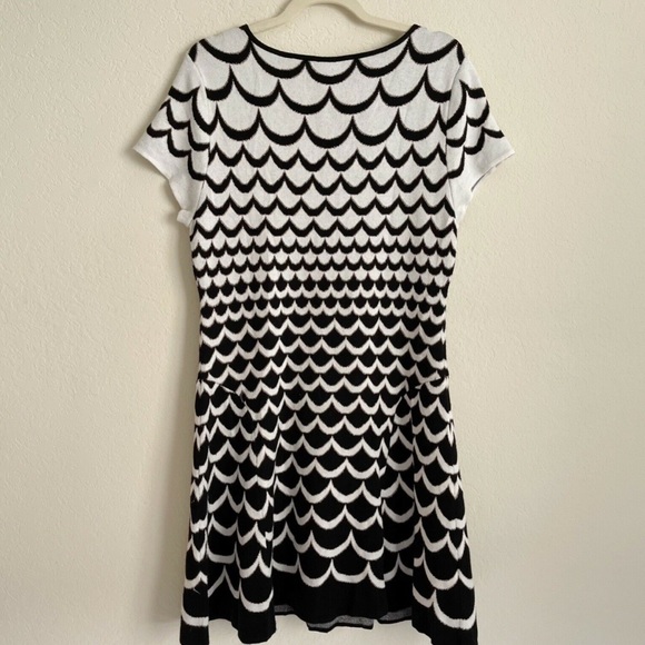 CeCe White and Black Scalloped Sweater Dress - Picture 3 of 6